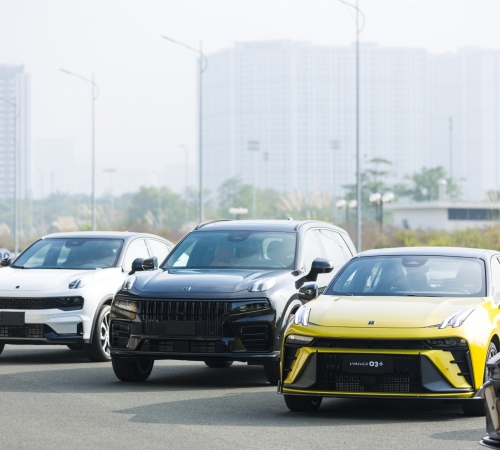 Trải nghiệm công nghệ ô tô đỉnh cao cùng tay đua F1 tại Việt Nam